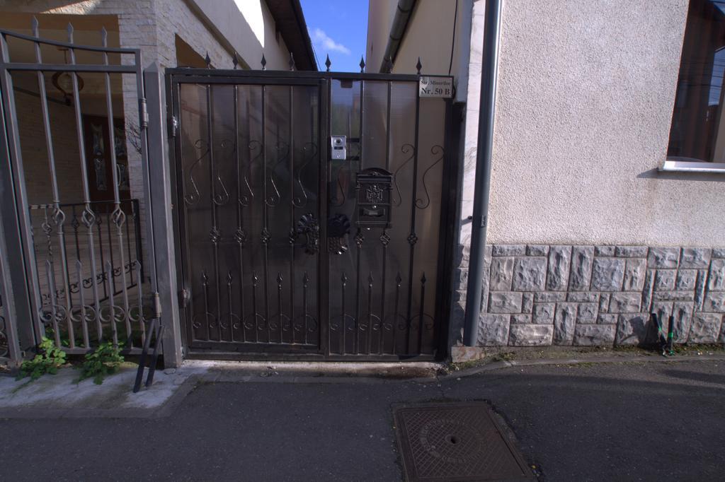 House Apartment Minerilor คลูจ-นาโปกา ภายนอก รูปภาพ